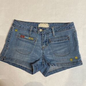 Altar’d State Embroidered Jean Shorts - Size 26(3)